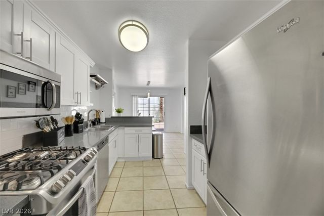 7989 Lisa Dawn Avenue, Las Vegas, NV 89147