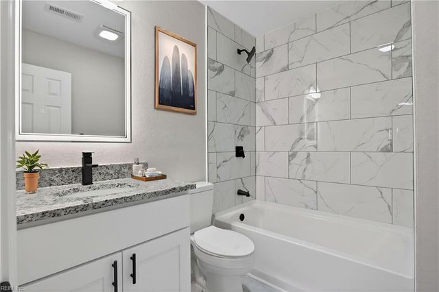 1326 W 26th St ST, Norfolk, VA 23508