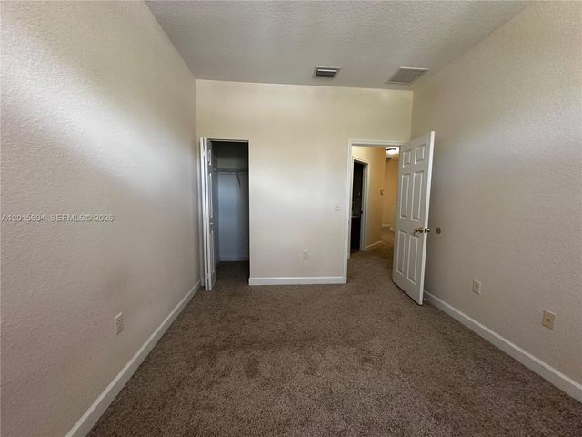 1036 NE 208th St 1036, Miami, FL 33179