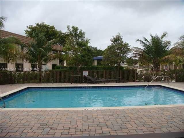 1036 NE 208th St 1036, Miami, FL 33179
