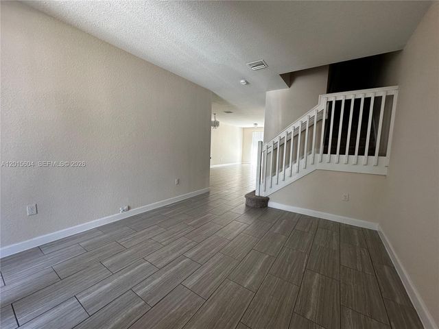 1036 NE 208th St 1036, Miami, FL 33179