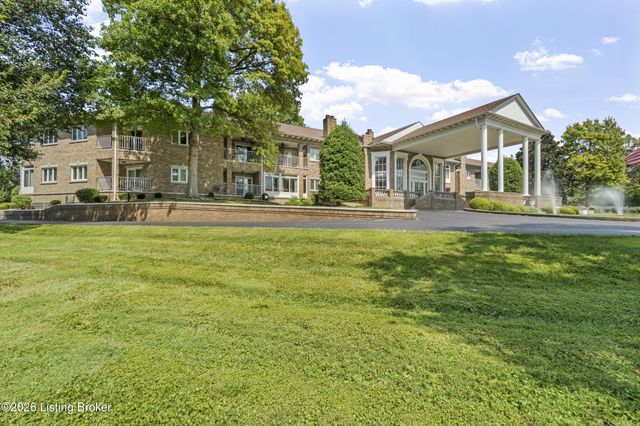 8605 Shelbyville Rd 127, Louisville, KY 40222