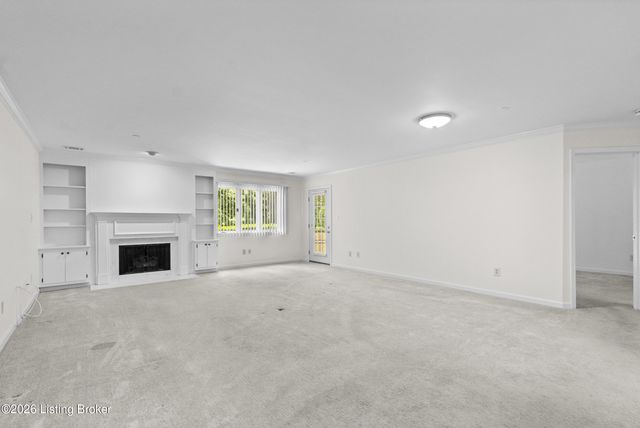 8605 Shelbyville Rd 127, Louisville, KY 40222