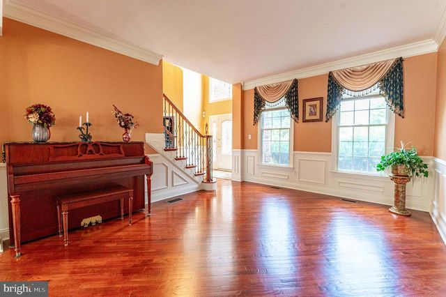 4140 DOUGLAS DR, Bethlehem, PA 18020