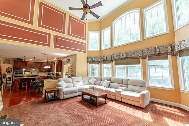 4140 DOUGLAS DR, Bethlehem, PA 18020