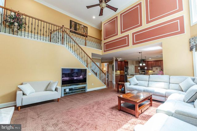 4140 DOUGLAS DR, Bethlehem, PA 18020
