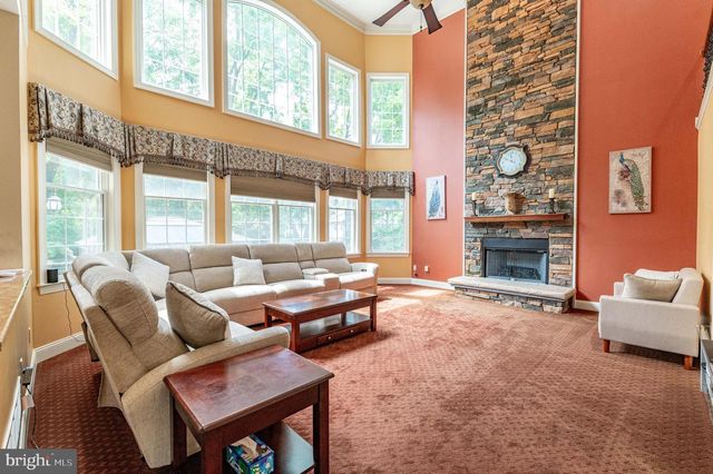 4140 DOUGLAS DR, Bethlehem, PA 18020