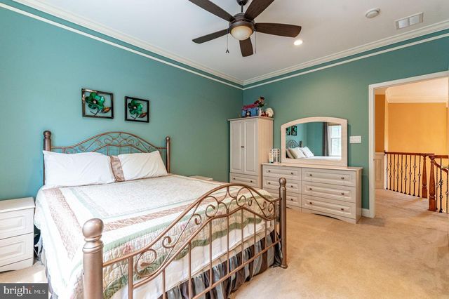 4140 DOUGLAS DR, Bethlehem, PA 18020