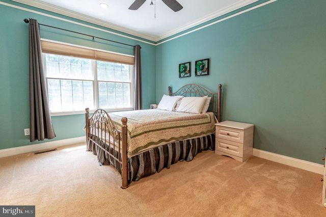 4140 DOUGLAS DR, Bethlehem, PA 18020