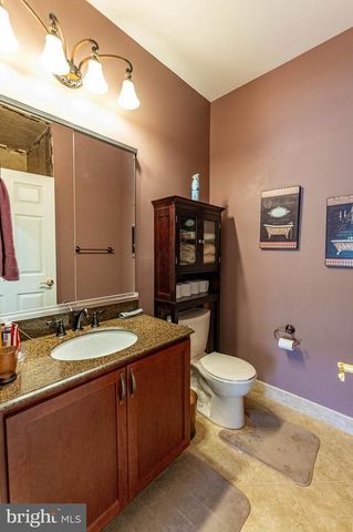 4140 DOUGLAS DR, Bethlehem, PA 18020