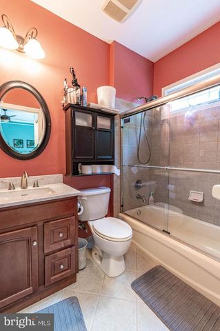 4140 DOUGLAS DR, Bethlehem, PA 18020