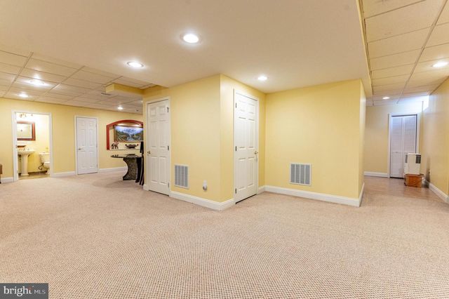 4140 DOUGLAS DR, Bethlehem, PA 18020