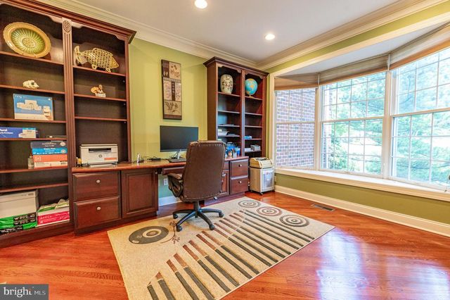 4140 DOUGLAS DR, Bethlehem, PA 18020