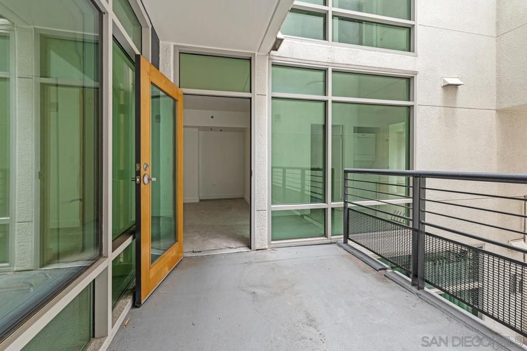 425 W Beech 204, San Diego, CA 92101 — photo 2