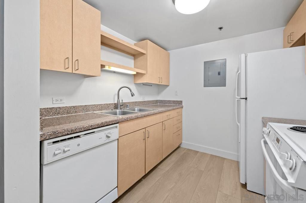 425 W Beech 204, San Diego, CA 92101 — photo 5