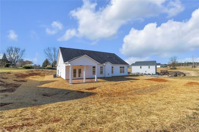 2009 Aberdeen Lane, Walhalla, SC 29691
