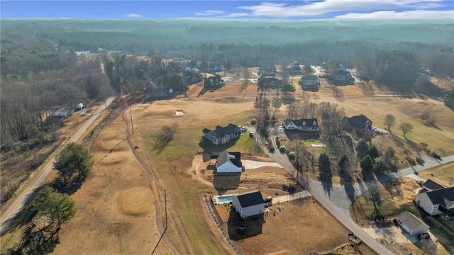 2009 Aberdeen Lane, Walhalla, SC 29691