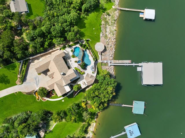 362 Thompson Heights Drive, Denison, TX 75020