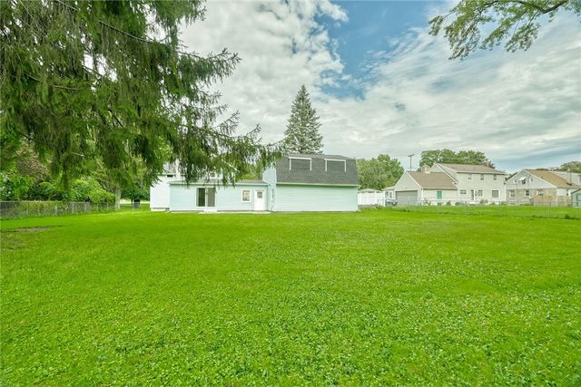 595 Hinchey Road, Gates, NY 14624