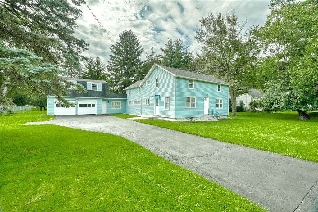 595 Hinchey Road, Gates, NY 14624