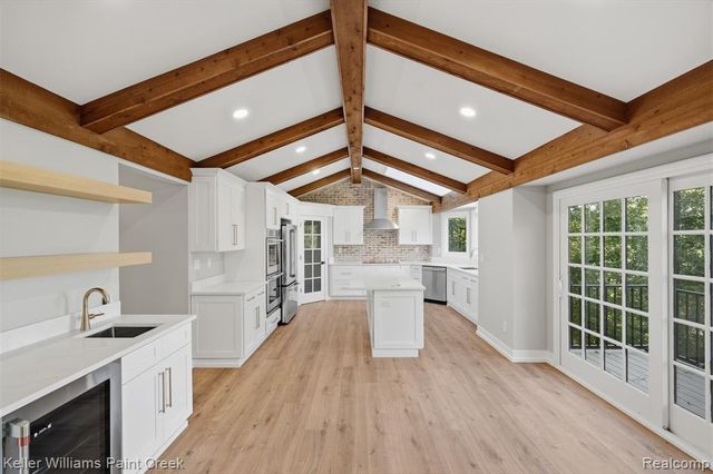2918 Shannon Drive, Oakland, MI 48363