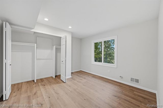 2918 Shannon Drive, Oakland, MI 48363