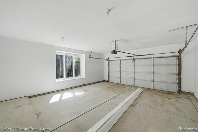 2918 Shannon Drive, Oakland, MI 48363