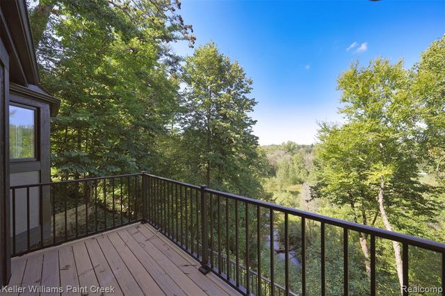 2918 Shannon Drive, Oakland, MI 48363