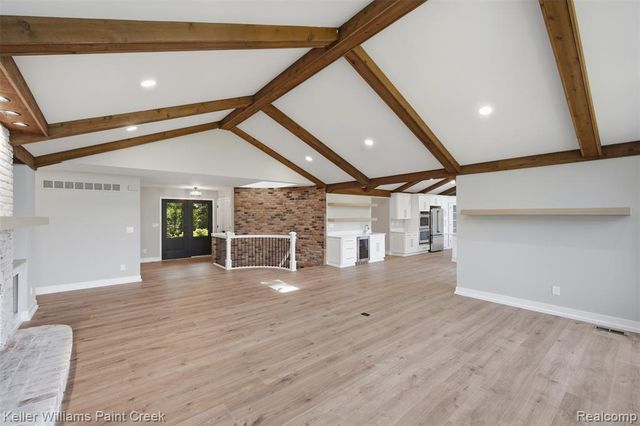 2918 Shannon Drive, Oakland, MI 48363