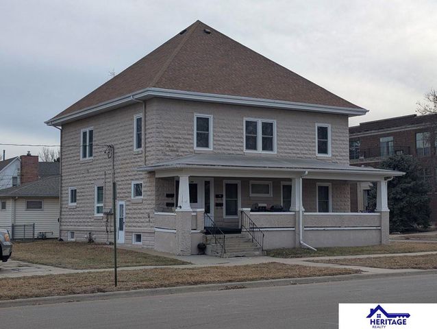 323 W 6th Street, York, NE 68467