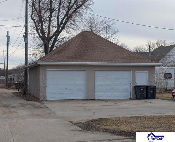 323 W 6th Street, York, NE 68467