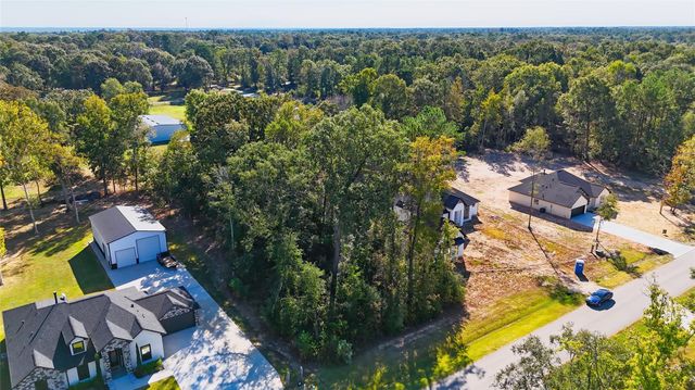 187 County Road 6606, Dayton, TX 77535