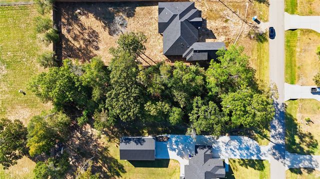 187 County Road 6606, Dayton, TX 77535