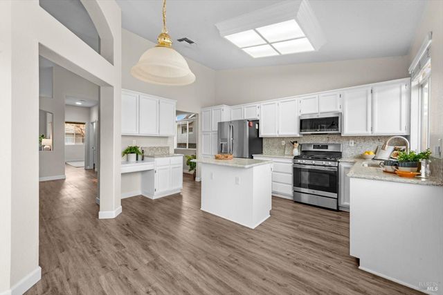 149 Currant Ln, Vacaville, CA 95687