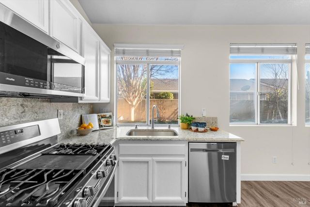 149 Currant Ln, Vacaville, CA 95687