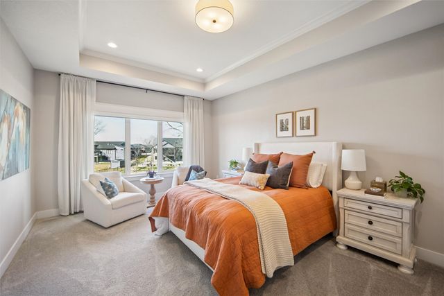 5008 149th Court, Urbandale, IA 50323