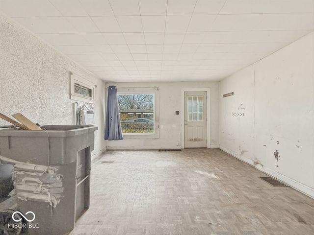 742 S Addison Street, Indianapolis, IN 46221