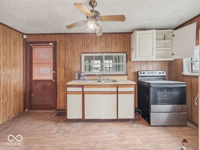 742 S Addison Street, Indianapolis, IN 46221