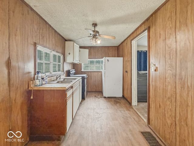 742 S Addison Street, Indianapolis, IN 46221