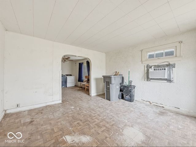 742 S Addison Street, Indianapolis, IN 46221