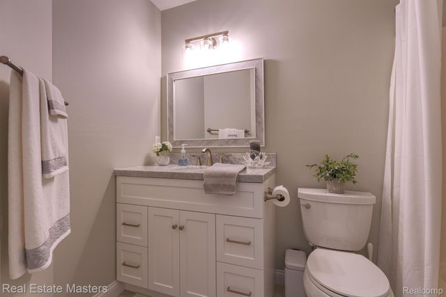 3880 BUTTERNUT Court 2, Port Huron, MI 48060