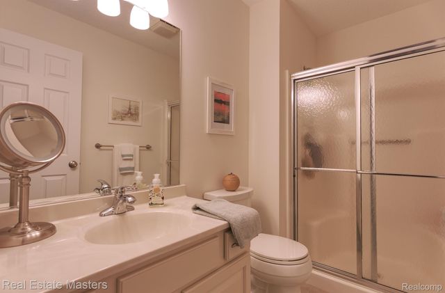 3880 BUTTERNUT Court 2, Port Huron, MI 48060