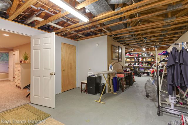 3880 BUTTERNUT Court 2, Port Huron, MI 48060