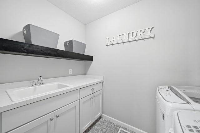 776 Arbor Woods Road, Victoria, MN 55386