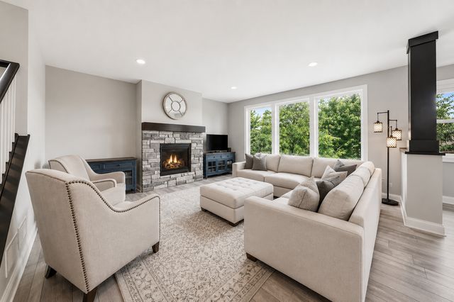 776 Arbor Woods Road, Victoria, MN 55386
