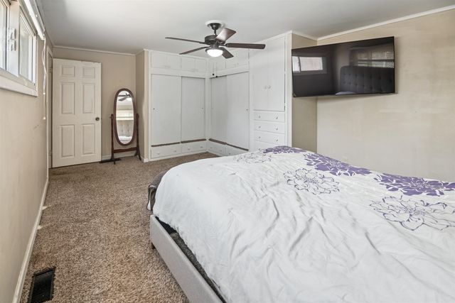 712 S Terrace Dr, Wichita, KS 67218