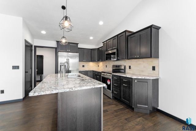 708 Highland St Street, Harrisburg, SD 57032