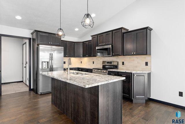 708 Highland St Street, Harrisburg, SD 57032