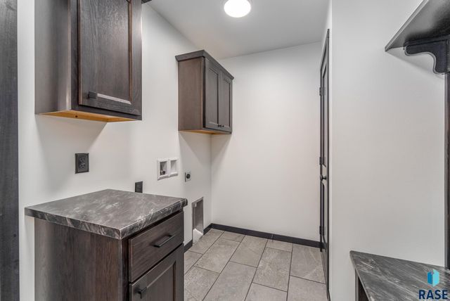 708 Highland St Street, Harrisburg, SD 57032