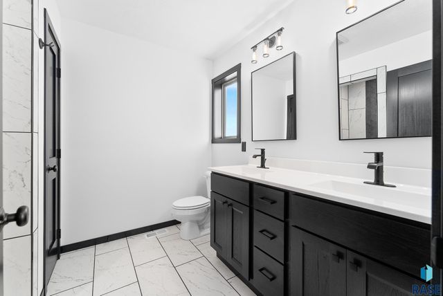 708 Highland St Street, Harrisburg, SD 57032